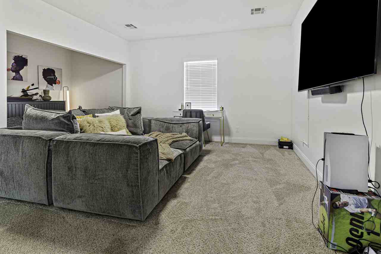 4824 W Esplanade Ave #1 - Photo 5 of 10