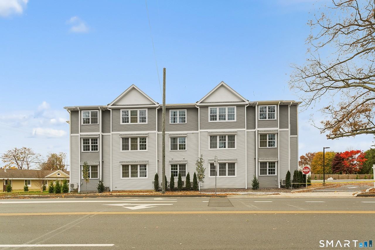 1645 Black Rock Tpke #304 - Photo 2 of 18