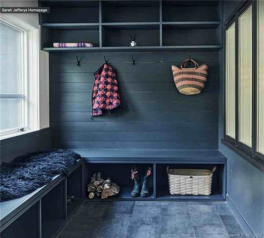 8 Chester Rd - Photo 3 of 28