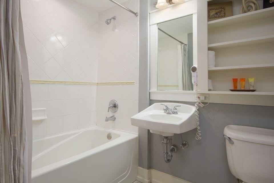 9300 Baytowne Wharf Blvd #529 - Photo 6 of 13
