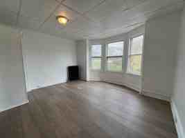 featured image of 214 S 13th St 2nd Fl #2