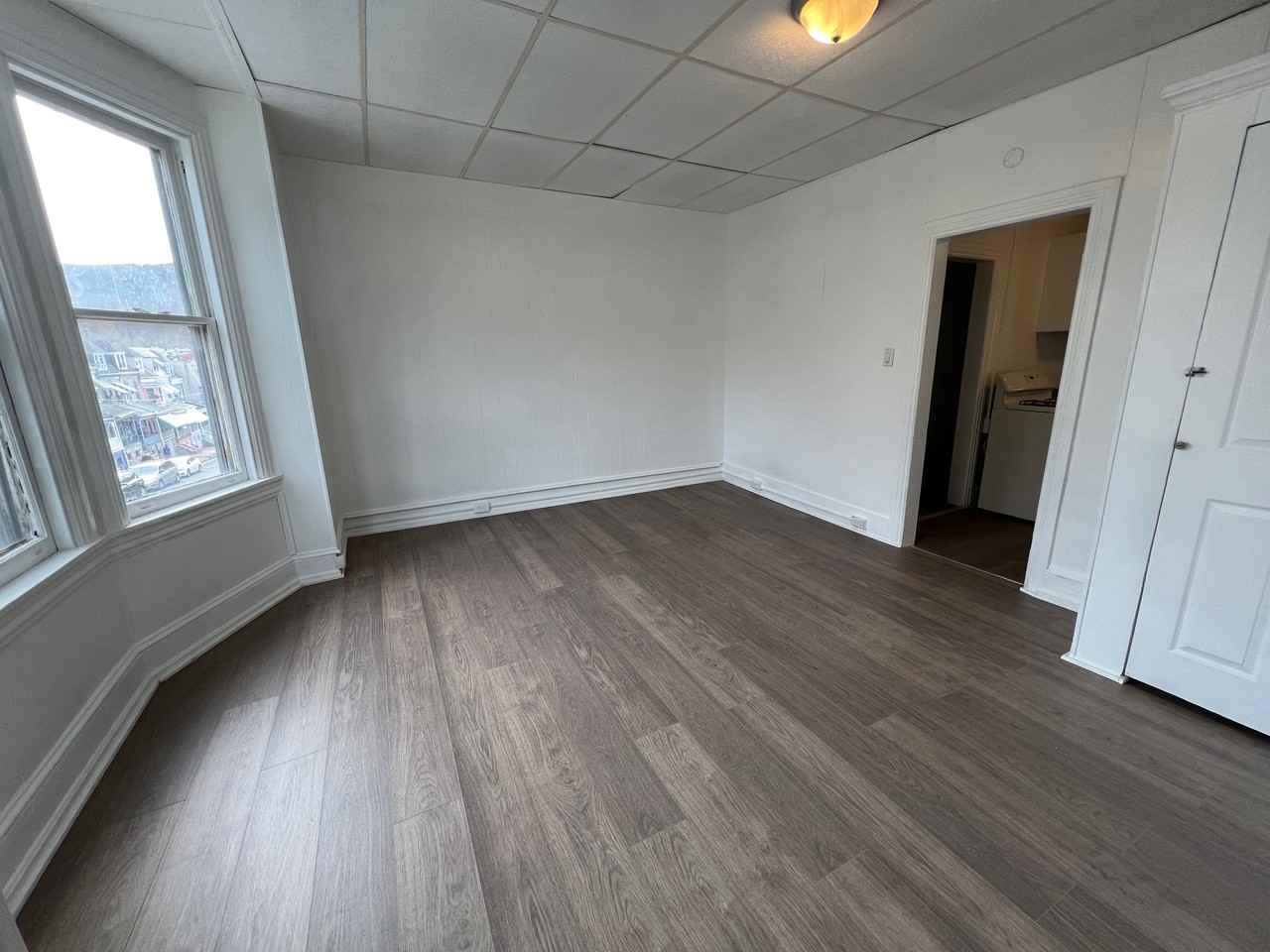 214 S 13th St 2nd Fl #2 - Photo 5 of 13