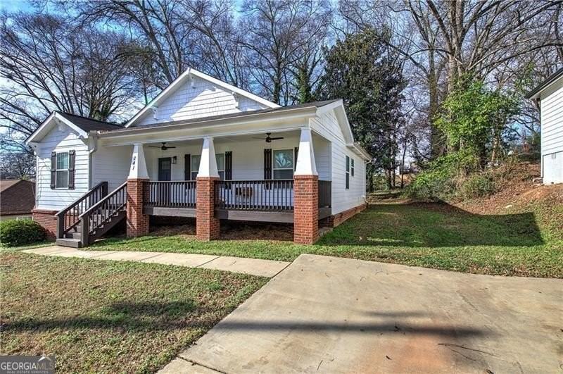 241 Mcintosh Ave Ne - Photo 2 of 38