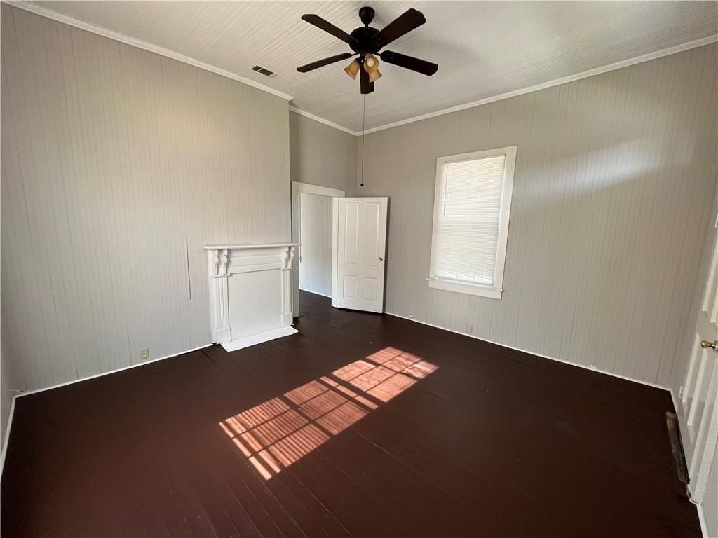 1003 Texas St - Photo 5 of 13