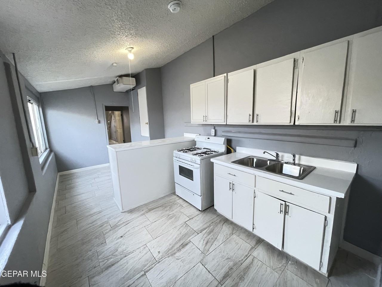 3425 Savannah Ave Unit B #B - Photo 6 of 33