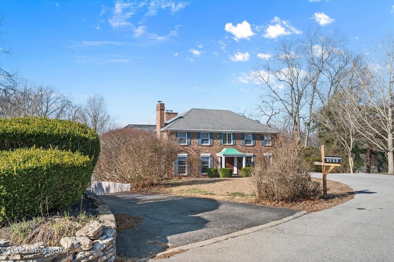 7008 Foxcroft Pl - Photo 7 of 50