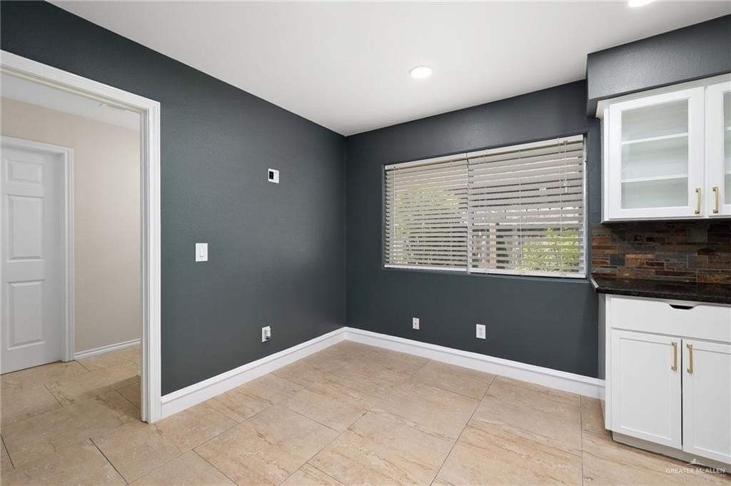 119 W Iris Ave - Photo 5 of 17