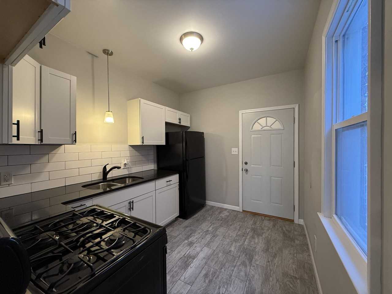 351 Westminster St - Photo 3 of 18