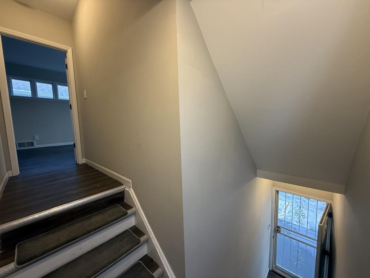 349 Westminster St - Photo 2 of 33