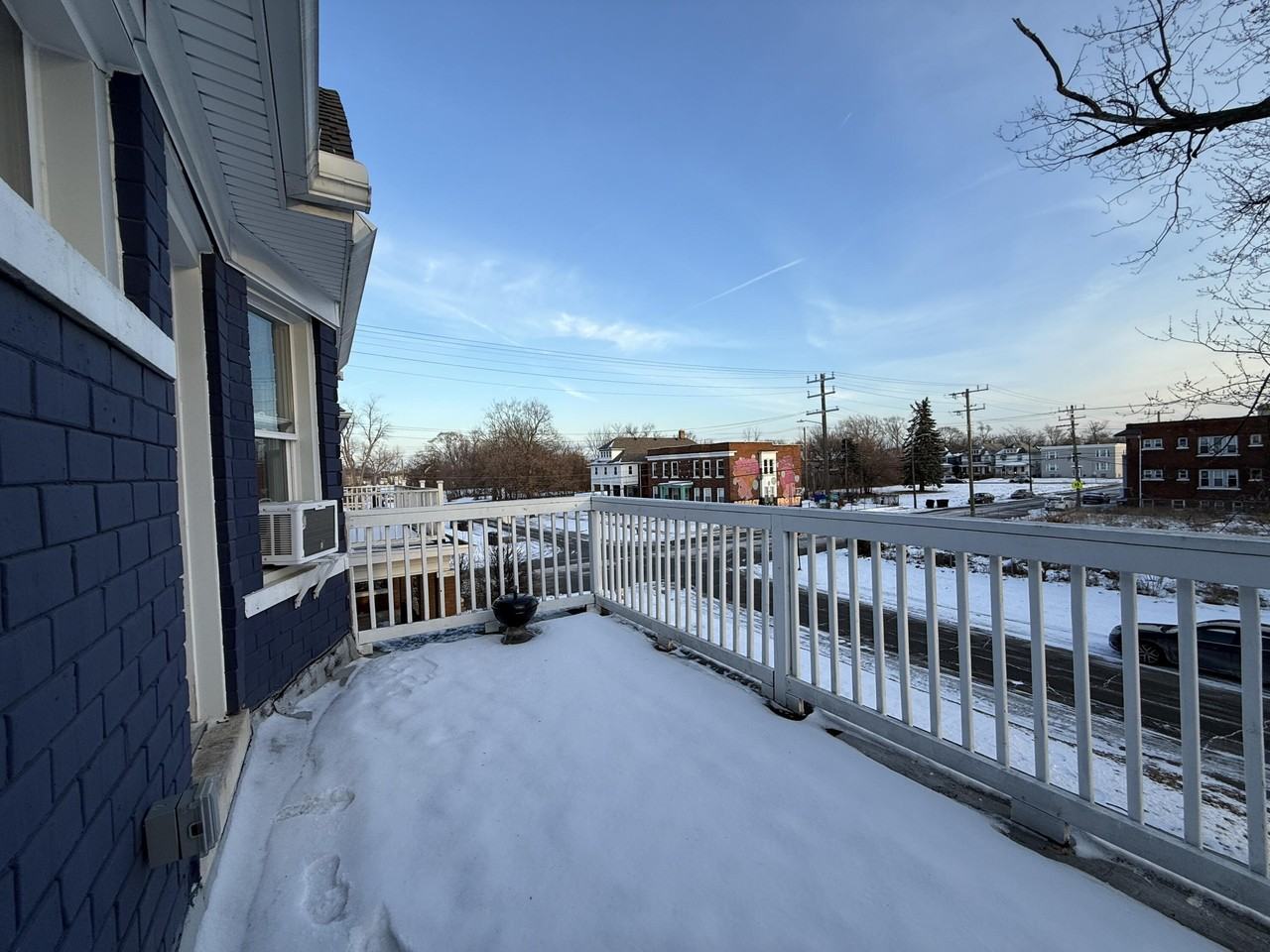 349 Westminster St - Photo 3 of 33