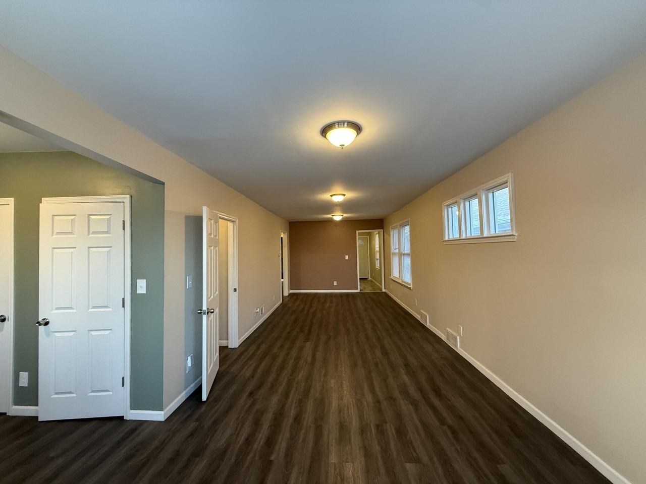 349 Westminster St - Photo 4 of 20