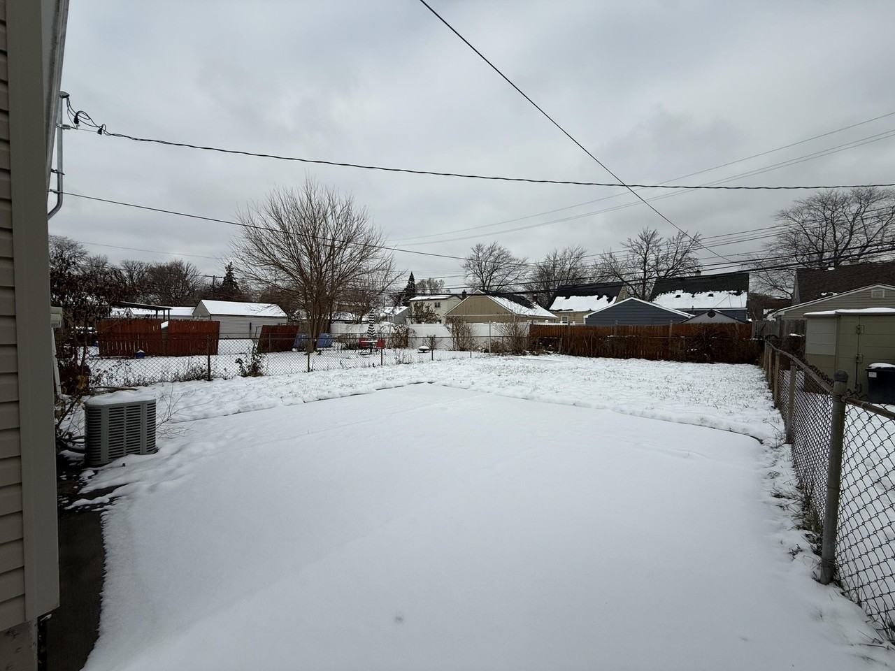 2328 Detroit Ave - Photo 4 of 10