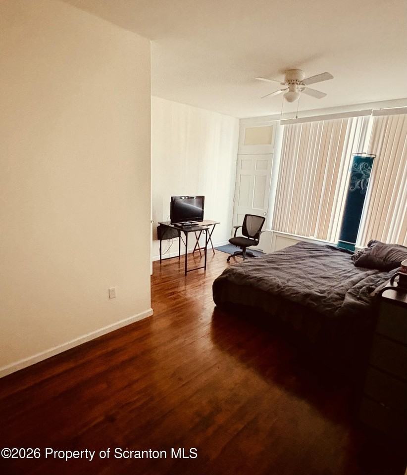 517 Delaware Ave - Photo 2 of 8