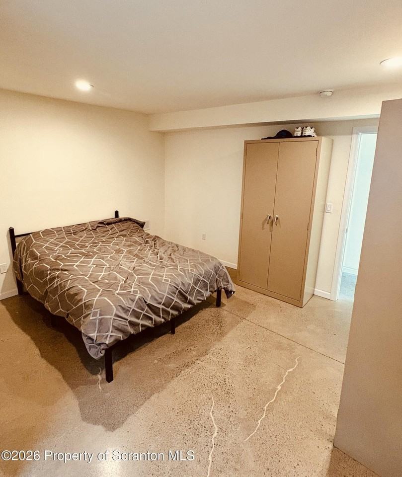 517 Delaware Ave - Photo 3 of 8