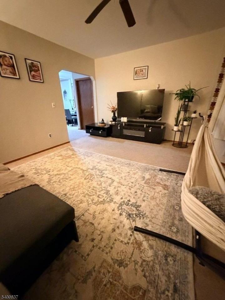 120 Fenner Ave - Photo 4 of 6