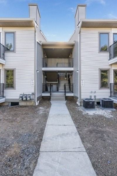 50 Sam Bonnell Dr - Photo 3 of 33