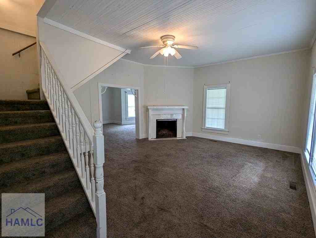 414 N Caswell St - Photo 2 of 14