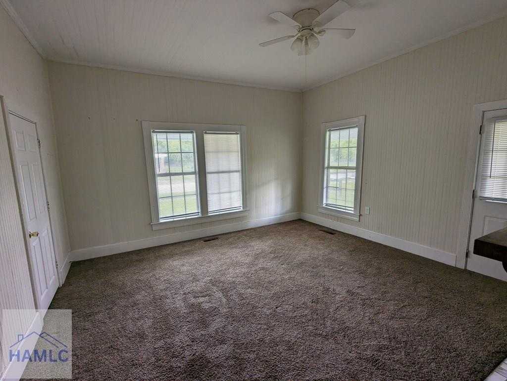 414 N Caswell St - Photo 7 of 14