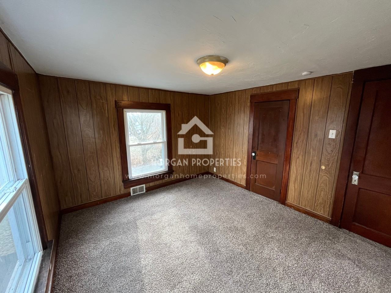 542 1/2 W Wilson Ave #1 - Photo 5 of 6