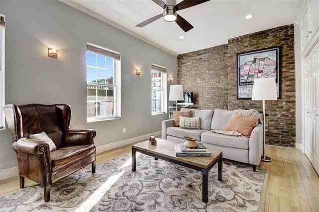 1004 Willow Ave #4 - Photo 3 of 14