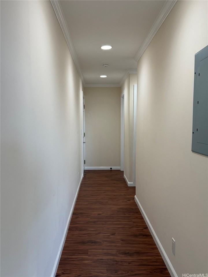 634 9th Ave Apt C - Photo 6 of 18