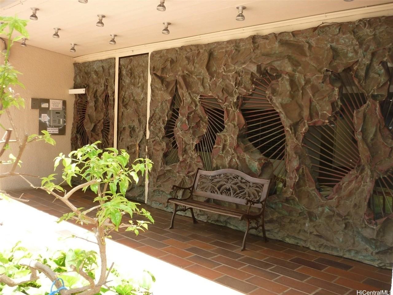 430 Keoniana St Apt 611 #611 - Photo 3 of 13