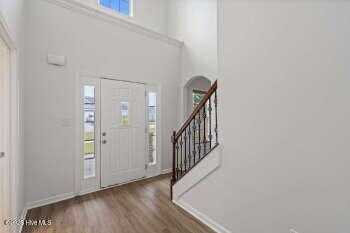 207 Riverstone Ct - Photo 7 of 39