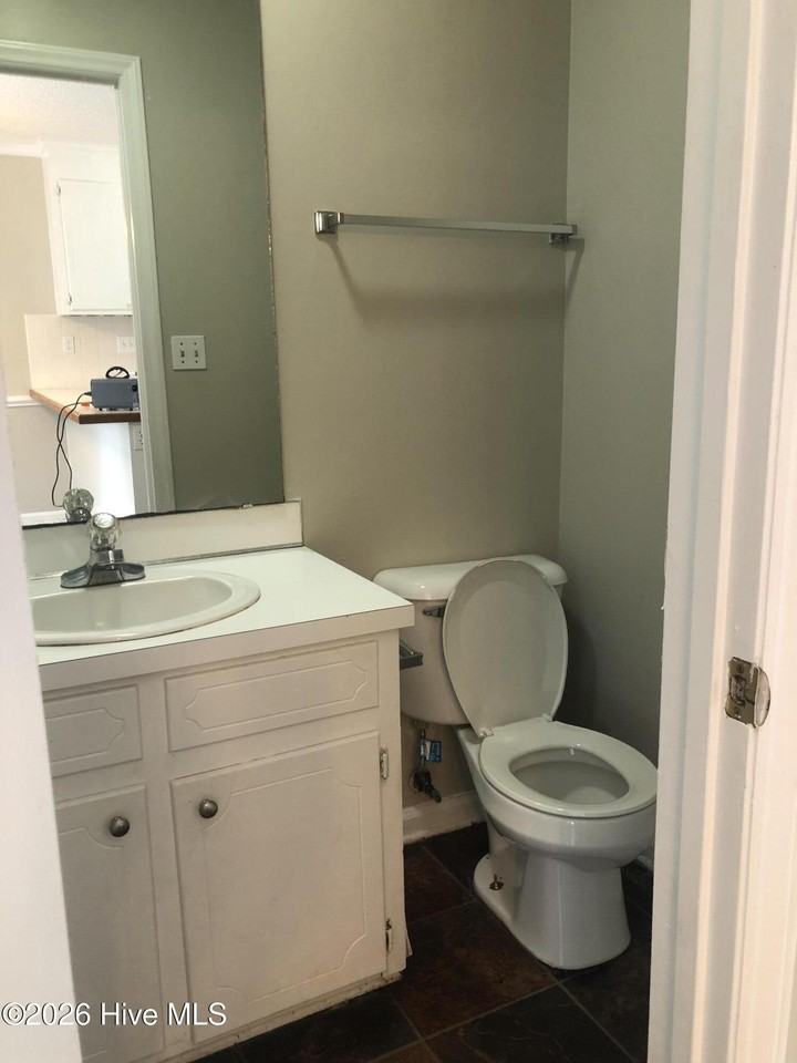 3816 Sterling Pointe Dr - Photo 5 of 8