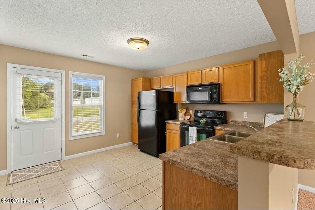 100 Cornerstone Pl - Photo 4 of 17