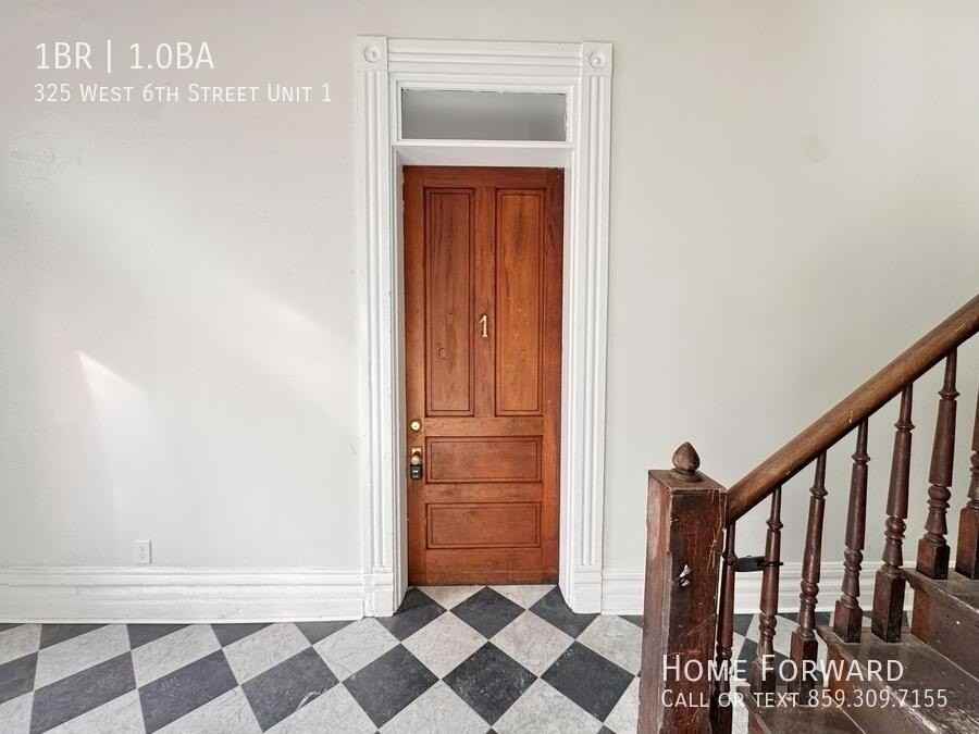 325 W Sixth St Apt 1 #1 - Photo 5 of 19