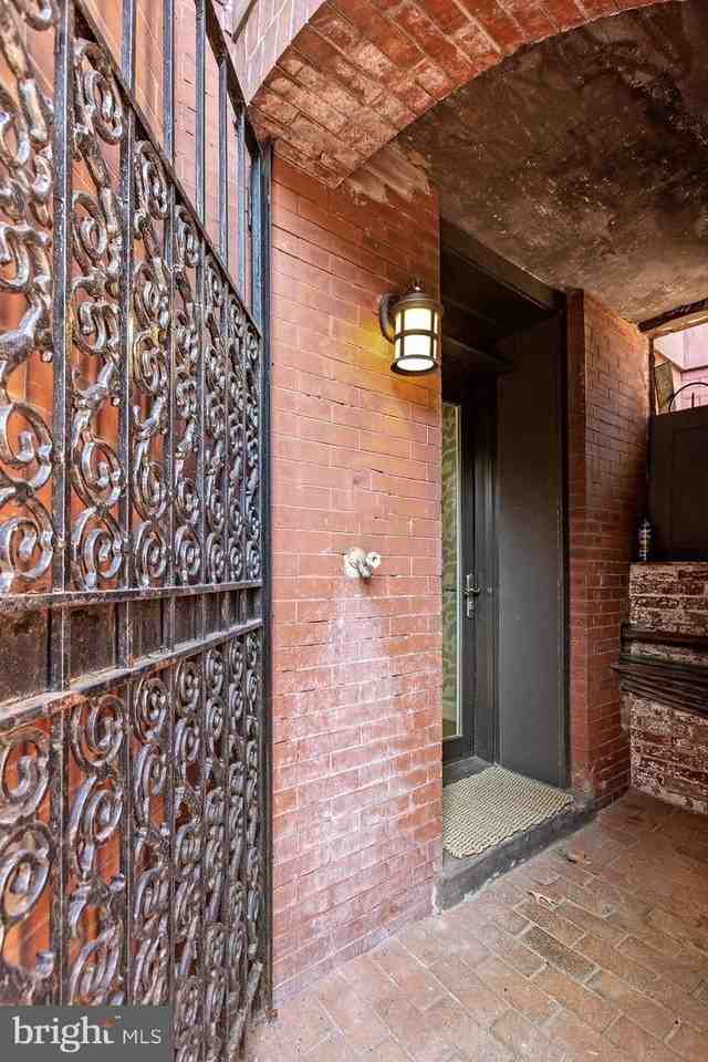 1330 Vermont Ave Nw - Photo 3 of 17