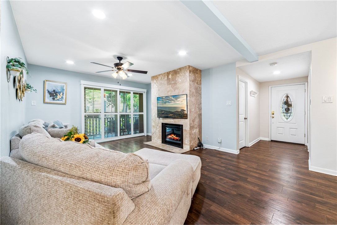 7890 E Spring St - Photo 3 of 8