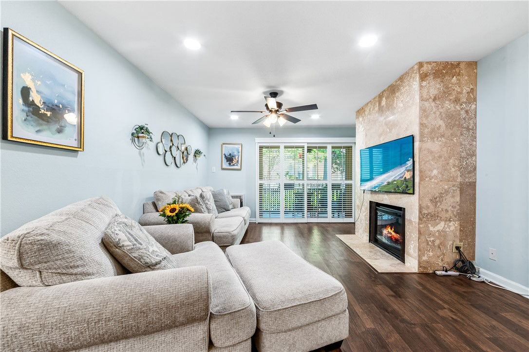 7890 E Spring St - Photo 4 of 8