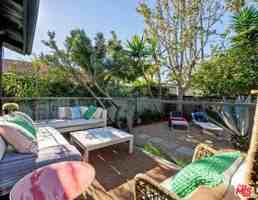 featured image of 947 Amoroso Pl