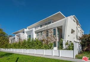 3232 S Barrington Ave - Photo 1 of 1