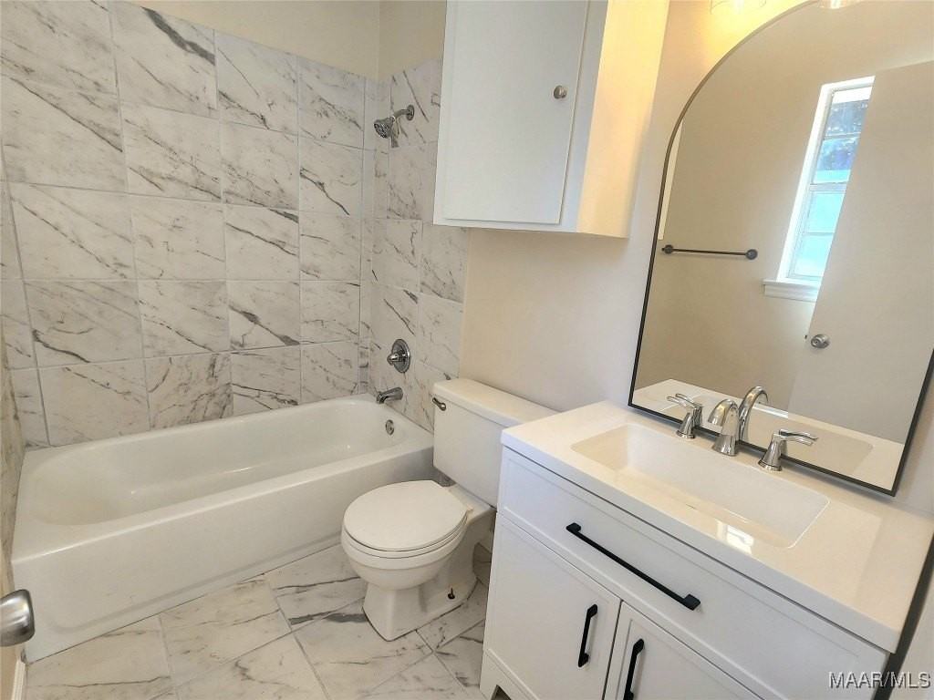 649 Partridge Ln - Photo 6 of 23