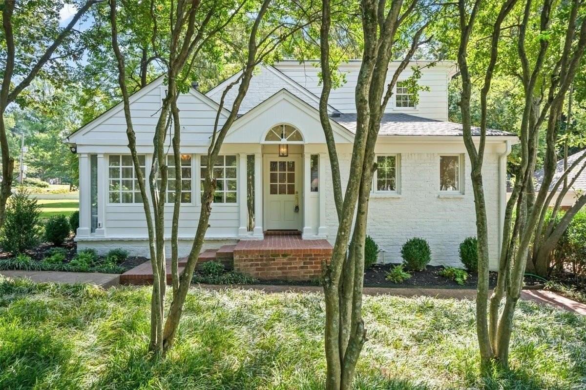 135 Cherry Rd - Photo 2 of 15