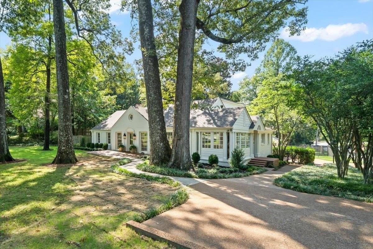 135 Cherry Rd - Photo 3 of 15