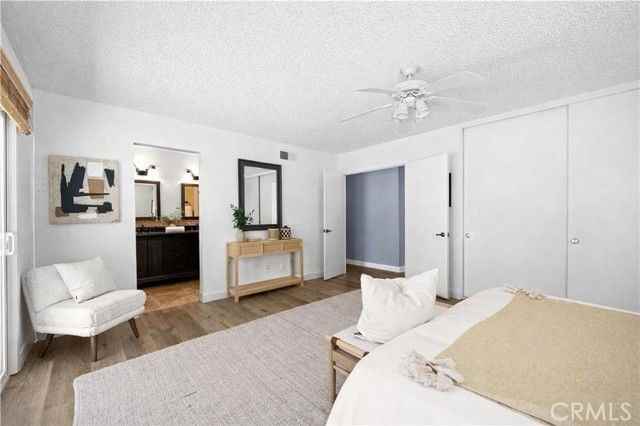 26017 Redbluff Dr - Photo 2 of 8