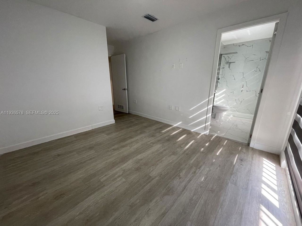 25869 Sw 139th Ct - Photo 3 of 7