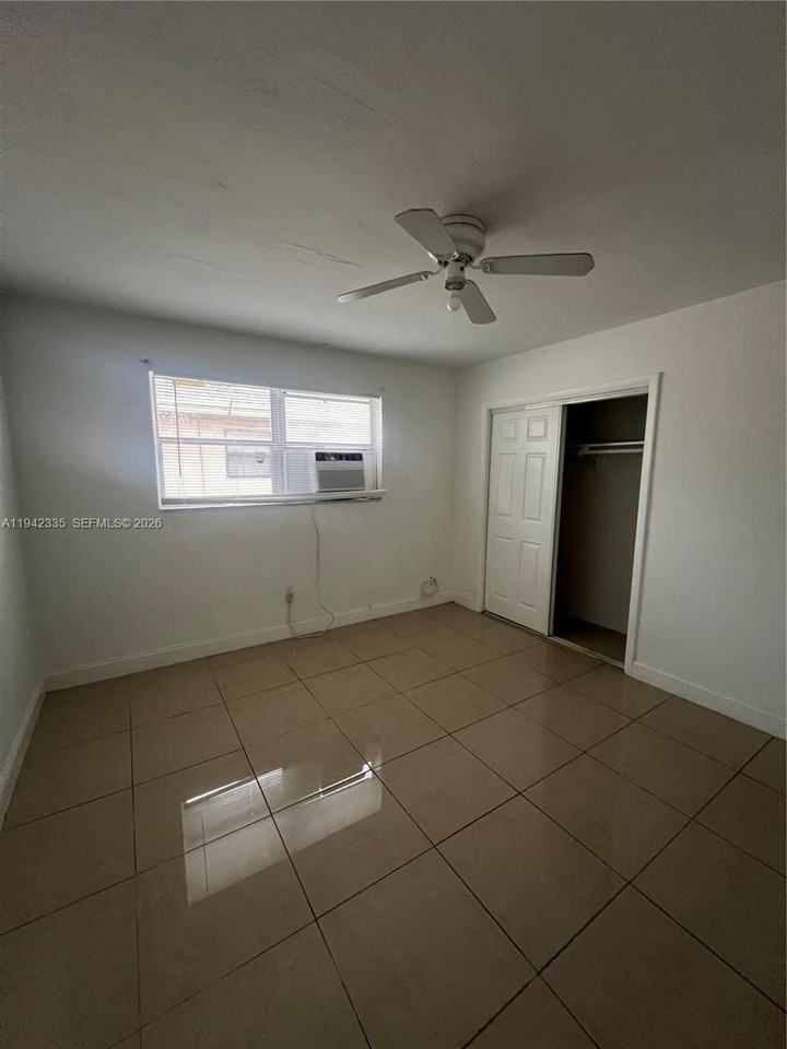 16120 Ne 19th Ct #3 - Photo 7 of 15