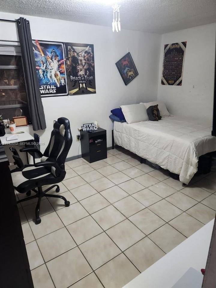 2498 Sw 17th Ave #4209 - Photo 4 of 7