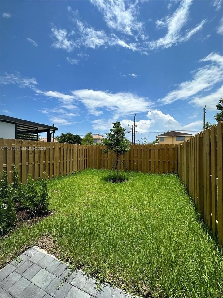 28471 Sw 132nd Ct #0 - Photo 5 of 14