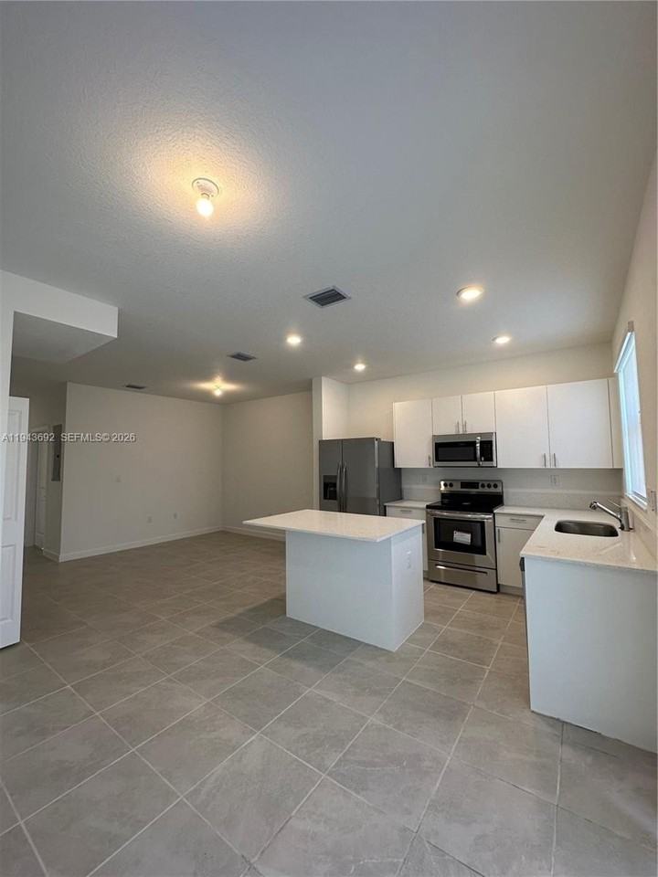 28471 Sw 132nd Ct #0 - Photo 6 of 14