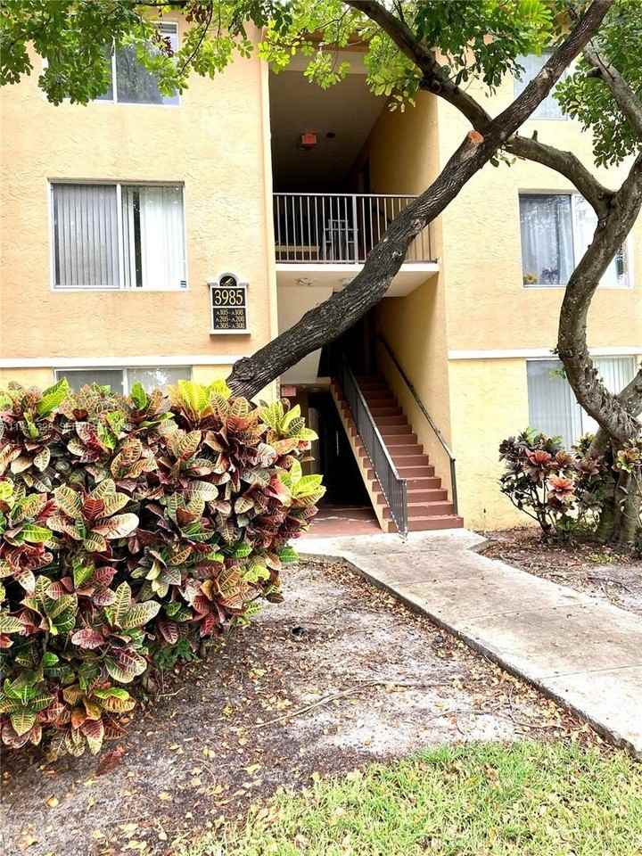 3985 W Mcnab Rd #A310 - Photo 6 of 23