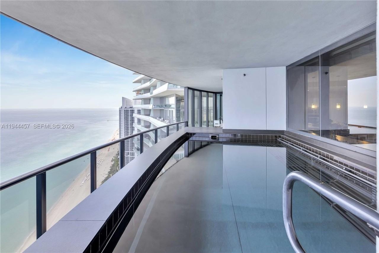 18555 Collins Ave #4601 - Photo 2 of 50