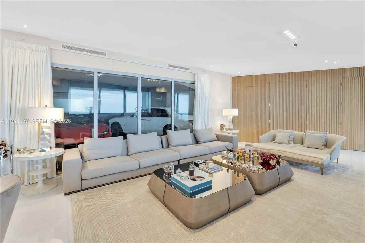 18555 Collins Ave #4601 - Photo 6 of 50