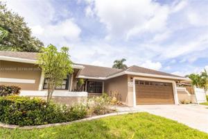 featured image of 8775 Sw 57th St
