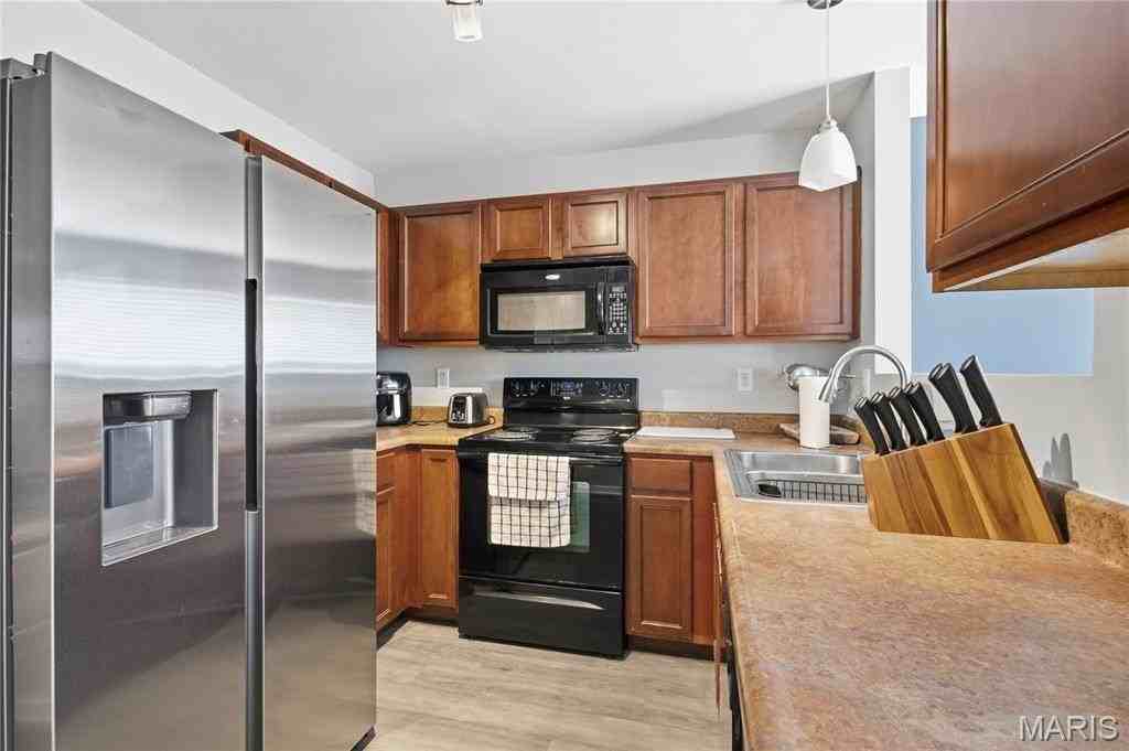 422 Parkgate Dr - Photo 5 of 28