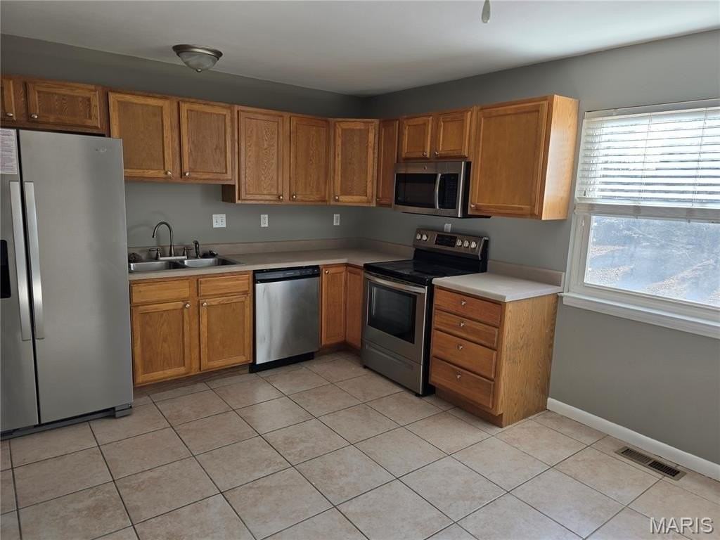 1652 Oliveto Ln - Photo 7 of 17